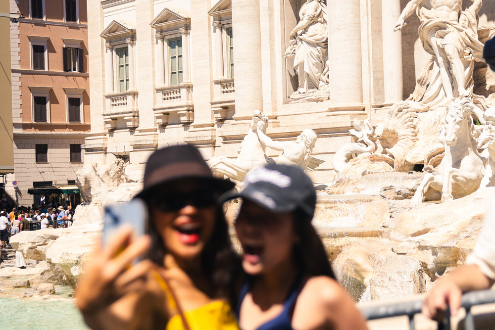 Panoramic Tour - Trevi Fountain
